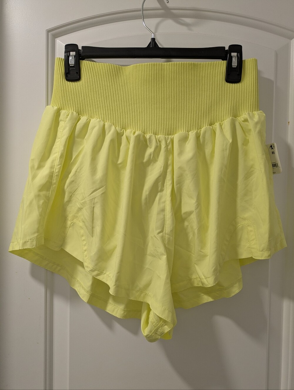 🪷 Free People FP Movement Carpe Diem Shorts In Sour Citrus, XL - Picture 5 of 8